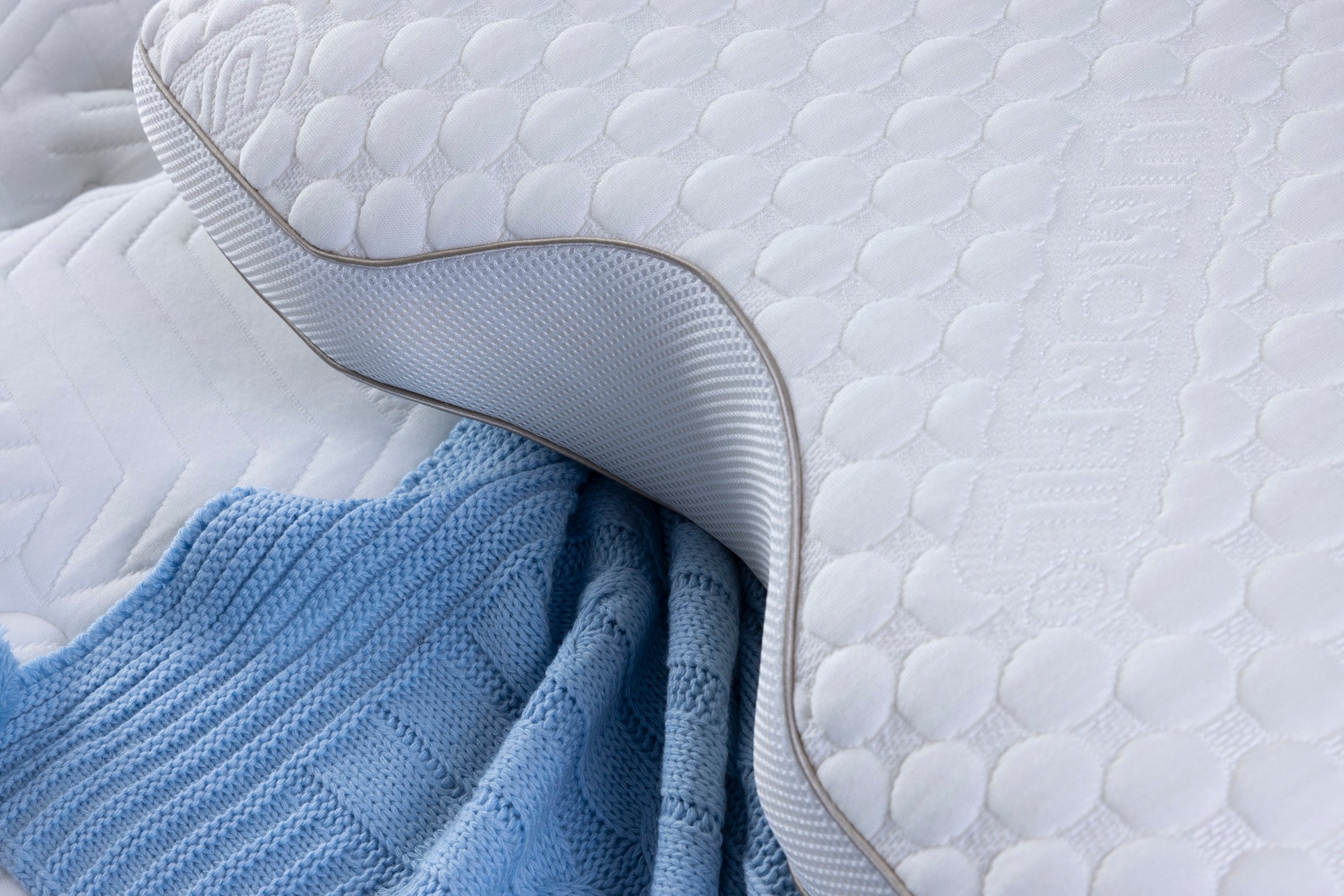 Collora Pillow